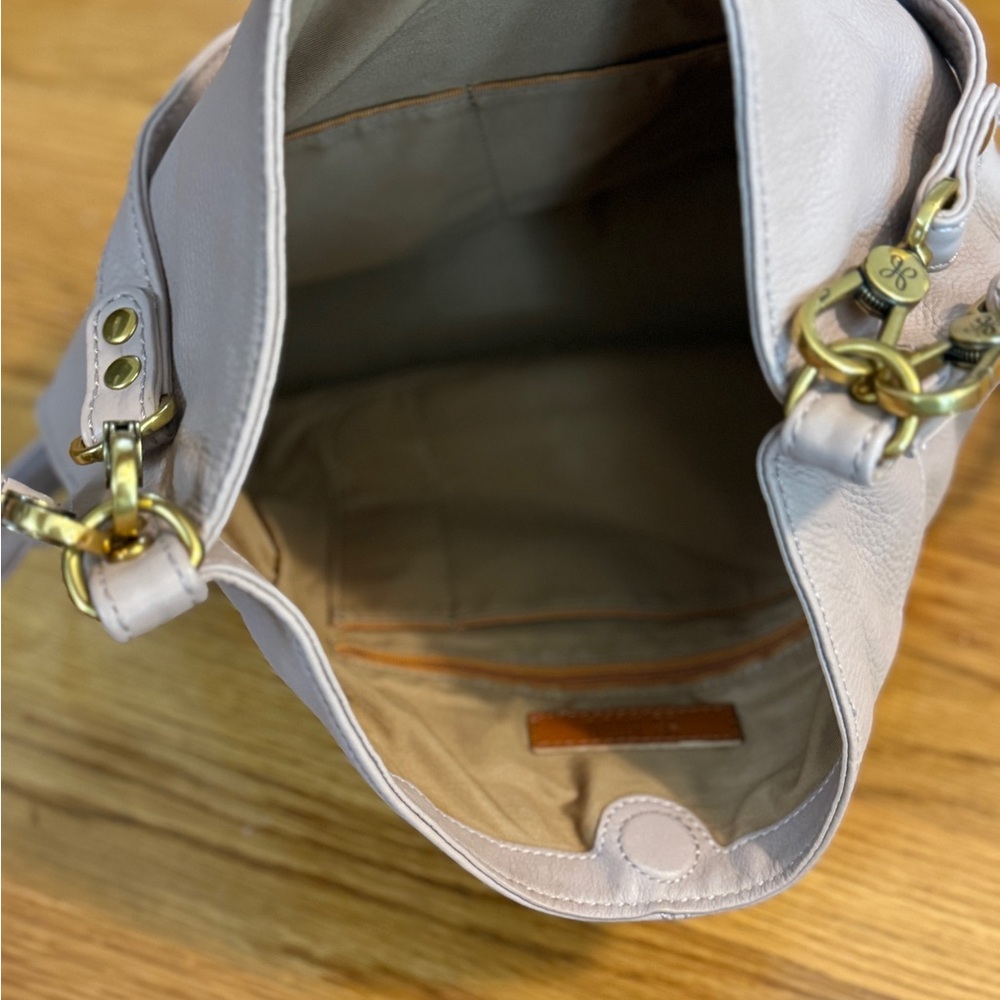 HOBO Cream/pink color Leather Shoulder Bag with Slouchy Design  EUC - Picture 5 of 9
